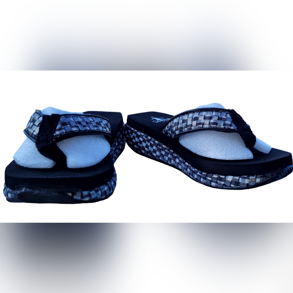 Corkys Girls Josie Flip Flops, Black/Silver, Style 01-2525-BLCK-X, Multi Sizes